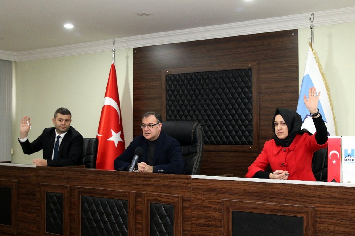 Hacılar Belediye Meclisi yılın ilk toplantısını gerçekleştirdi
