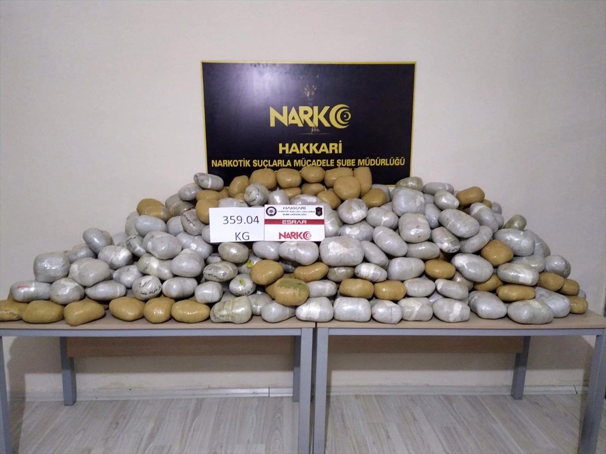 Hakkari\'de 359 kilogram esrar ele geçirildi