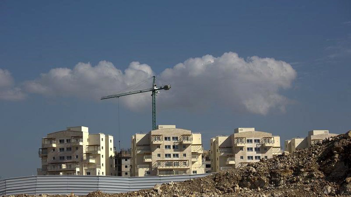 İsrail, Batı Şeria\'da bin 900\'den fazla yasa dışı konut inşasını onayladı