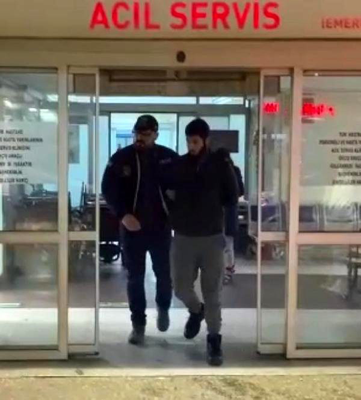 İzmir\'de DEAŞ operasyonu: 7 gözaltı