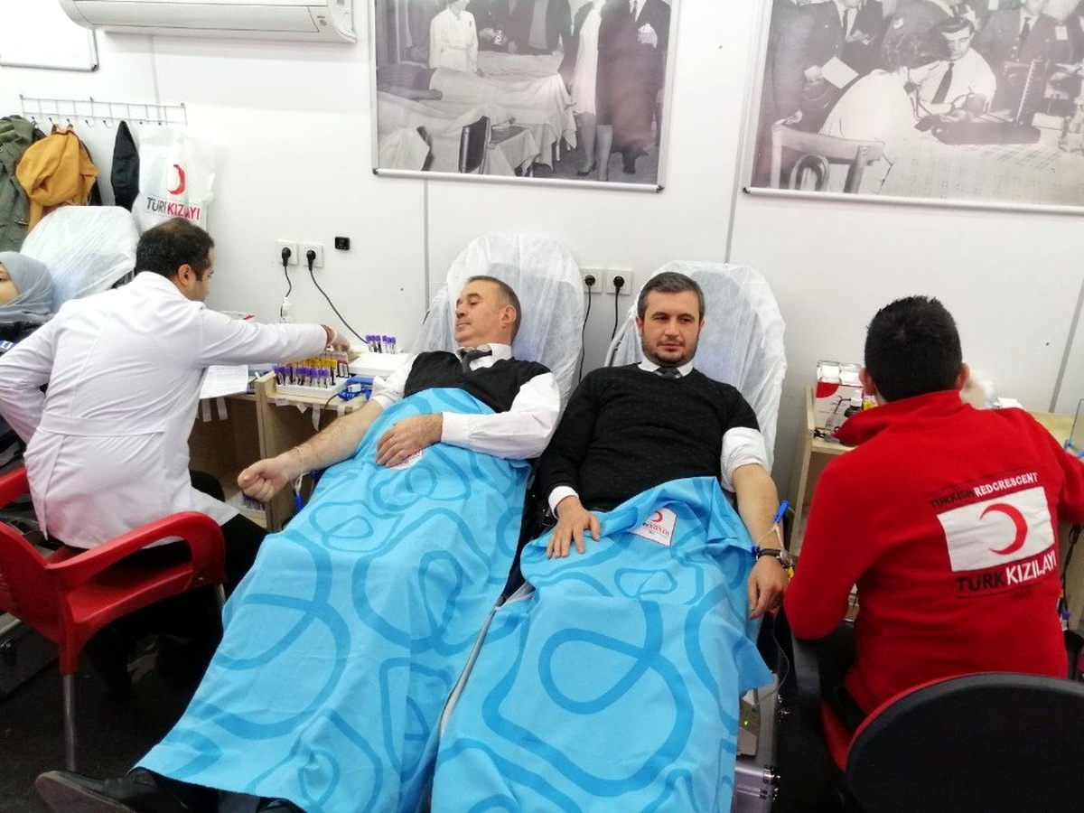 Kesmekaya ile Uzun\'dan üniversite öğrencisi Samet için kan bağışı