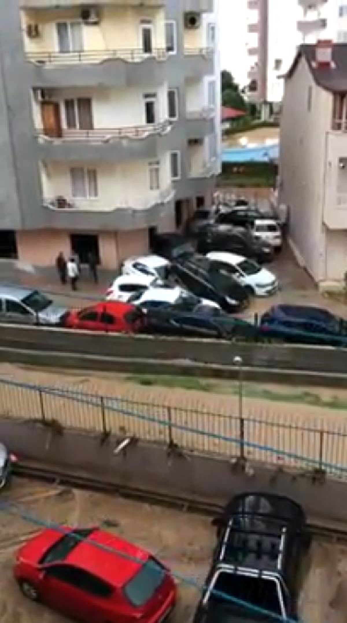 Mersin\'de yaşamı felç eden kuvvetli yağış, 2 can aldı (5)