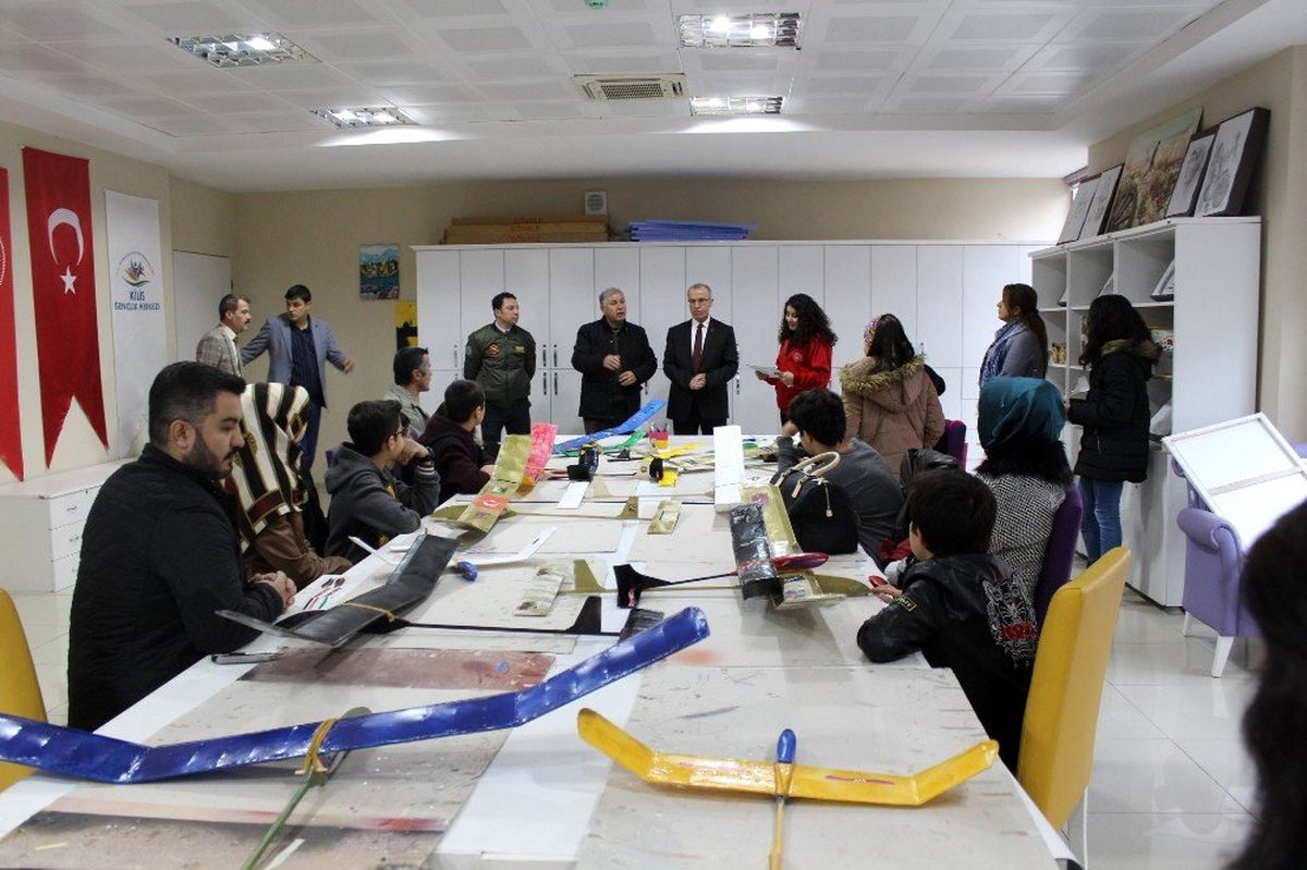 Model uçak başlangıç ve tekamül kursu tamamlandı