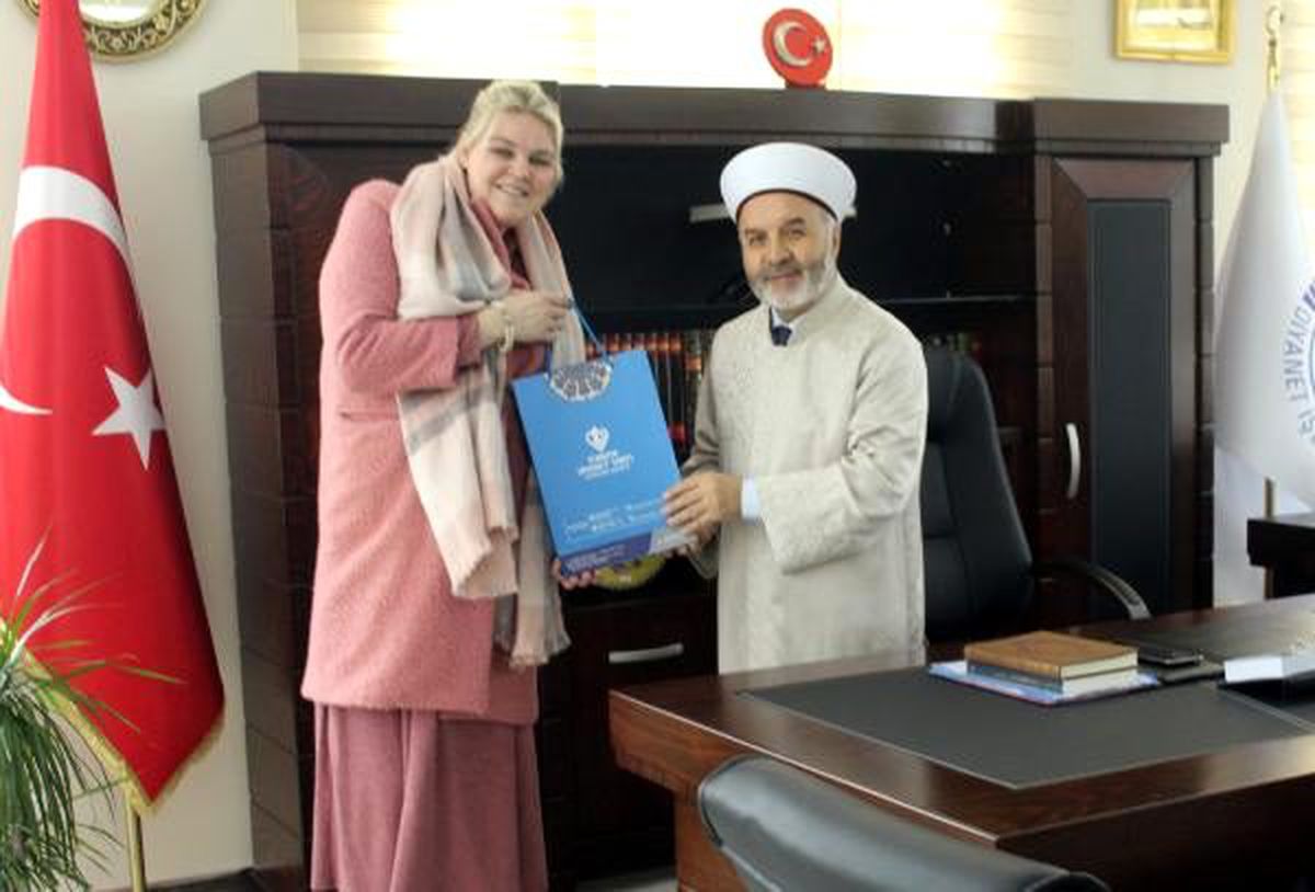 Norveçli Linn, Tekirdağ\'da Müslüman oldu