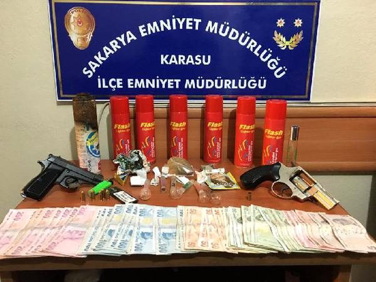 Sakarya\'da \'uyuşturucu\' operasyonu: 2 tutuklama