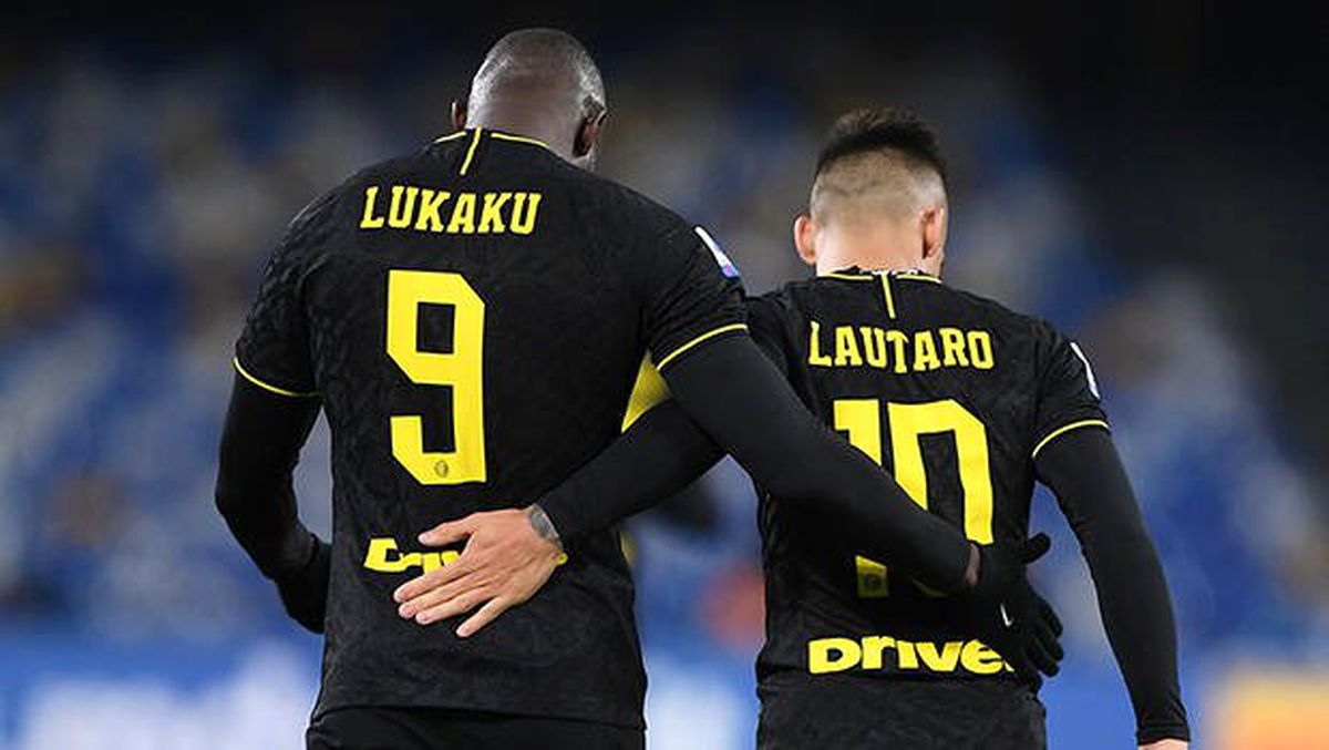 Serie A lideri Inter, Napoli\'yi deplasmanda 3 golle geçti