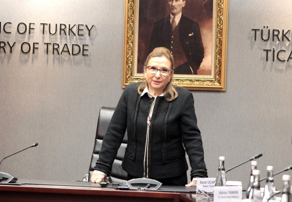 Ticaret Bakanı Ruhsar Pekcan: "İhracatçılarımız ön izin belgesini Tarım Bakanlığından alacak"