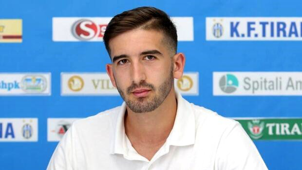 Menemenspor, Domgjoni ile el sıkıştı!