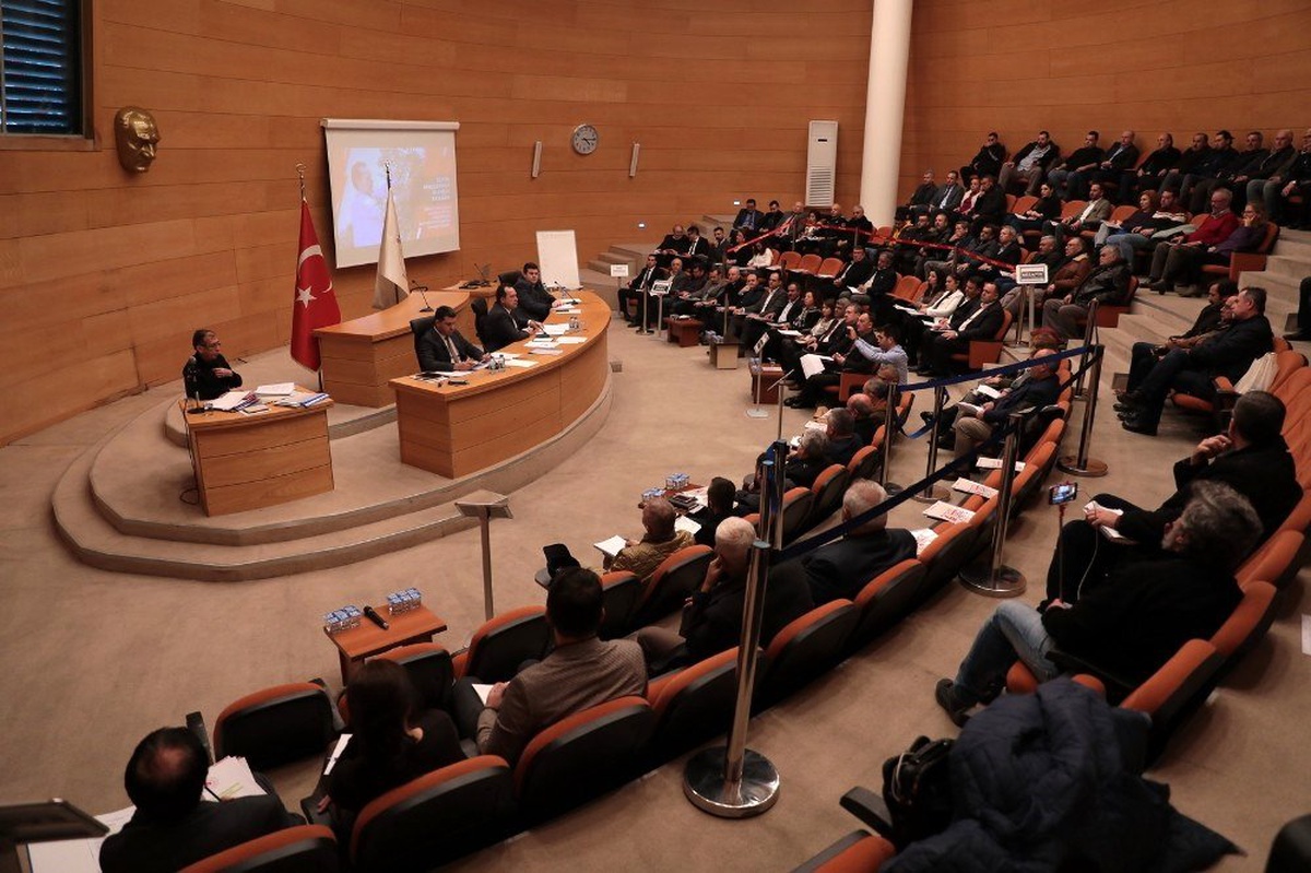 Akhisar\'ın eski belediye binası kültür merkezi olacak