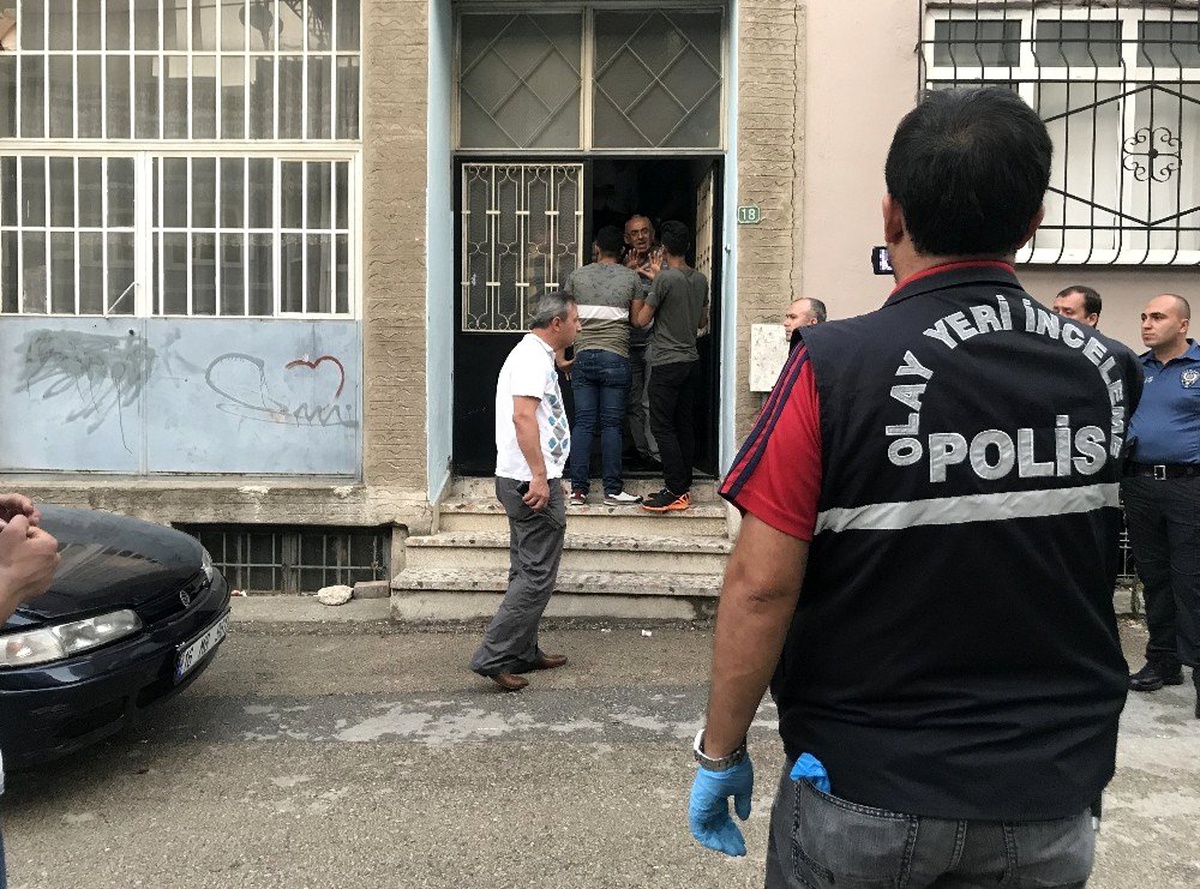 Altınları için komşusunu öldüren sanıklara ceza yağdı