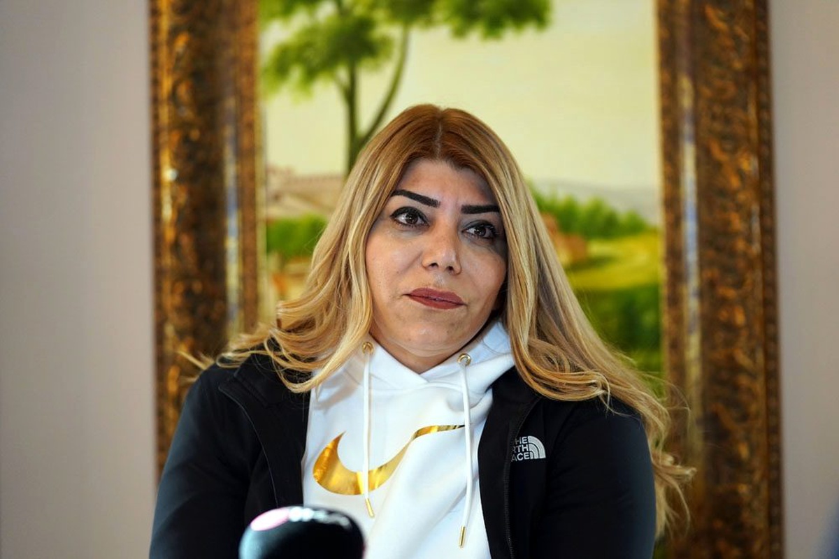 Berna Gözbaşı: "Transferler kampa geldi, işlemler bitince açıklayacağız"