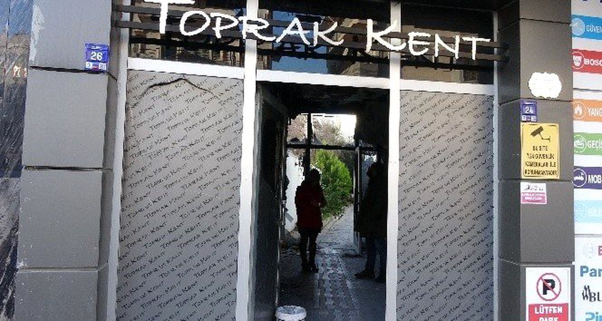 Çanakkale\'de 3 günde 2 kez kundaklanan site olayında 1 gözaltı