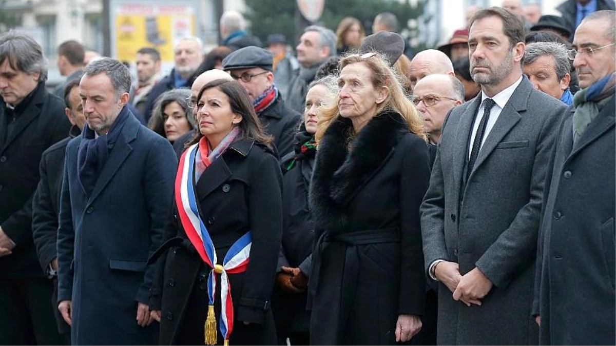 Charlie Hebdo saldırısında ölenler anıldı; Beş yıl önce Fransa\'yı yasa boğan saldırıda ne olmuştu?