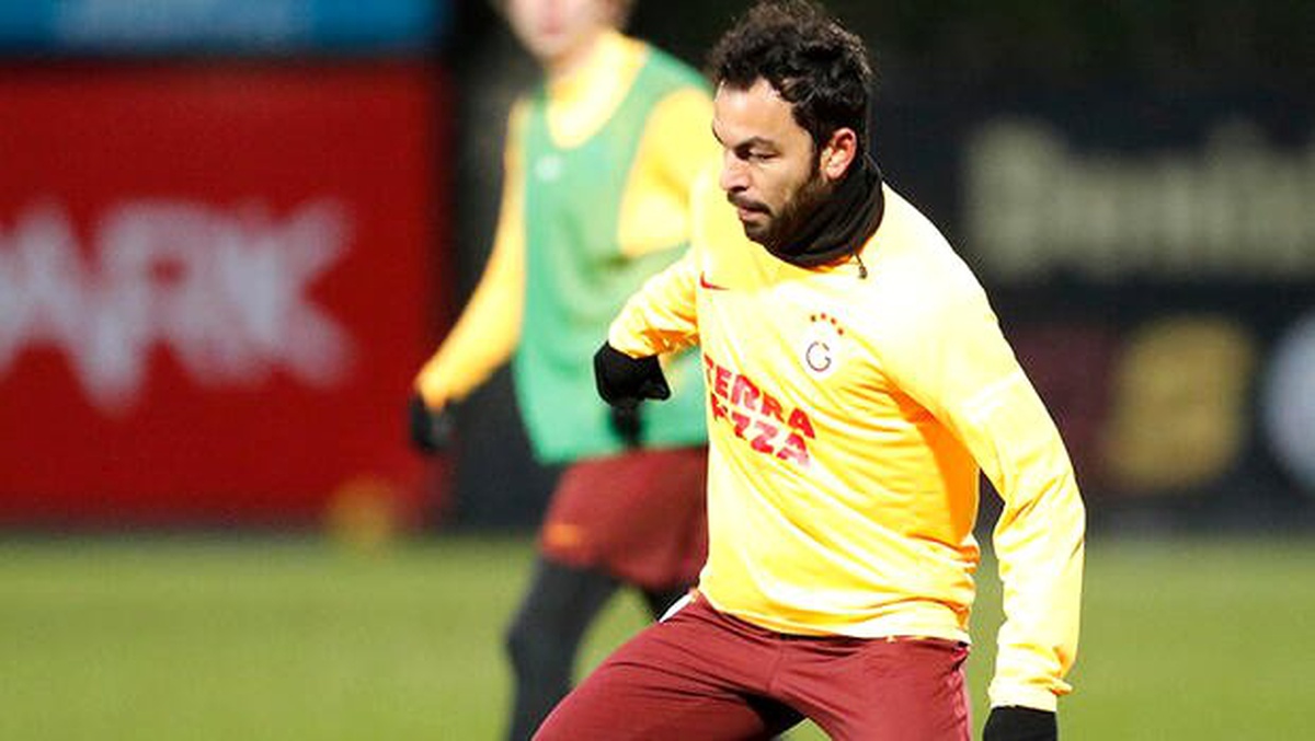 Galatasaray ikinci yarı hazırlıklarını sürdürdü! Luyindama ve Taylan...