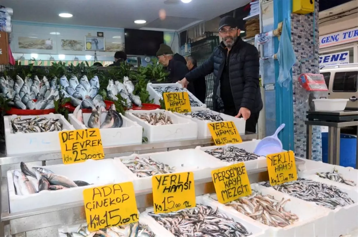 Gürcistan hamsisi tezgahları süslüyor