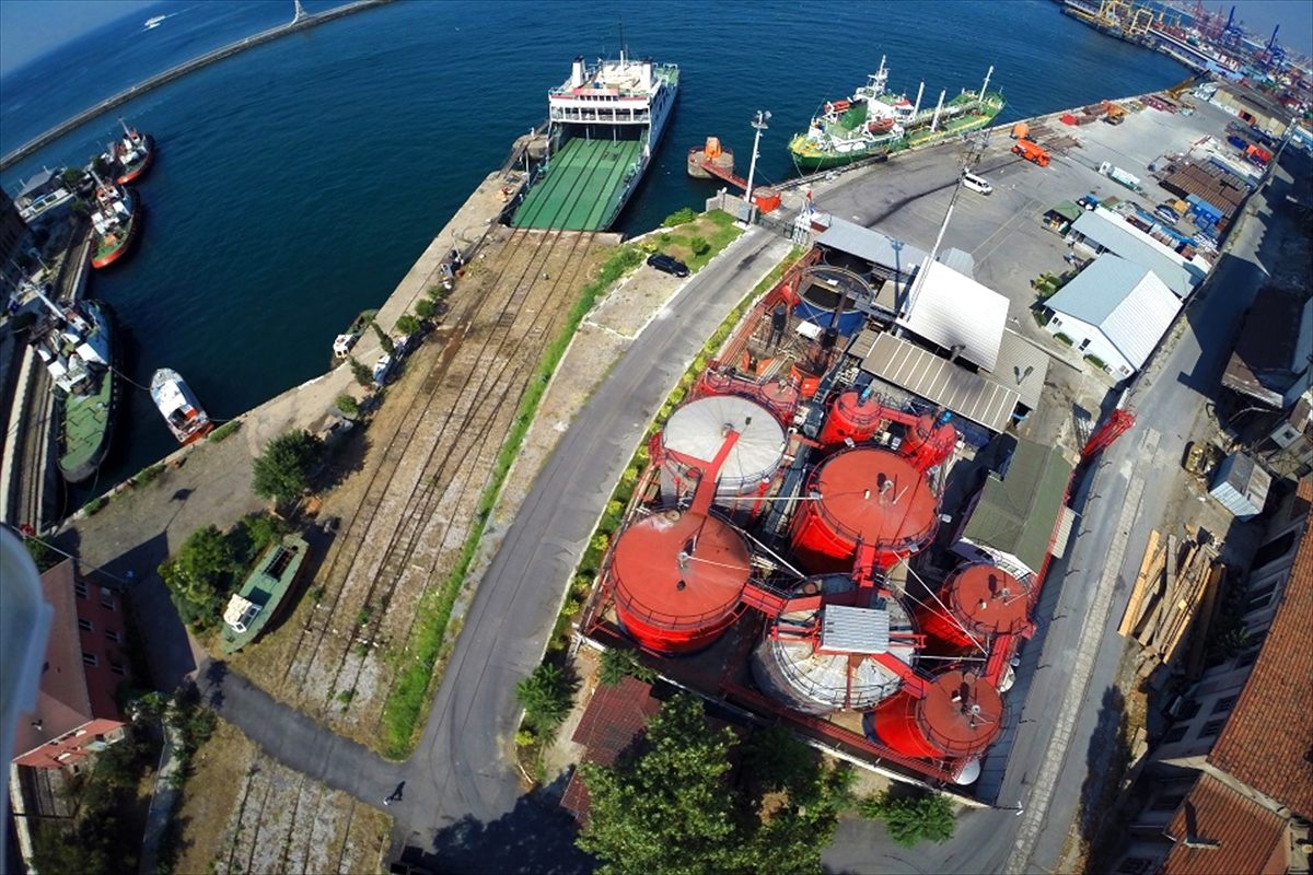 İstanbul Boğazı ve limanlardan 1 milyon metreküp atık toplandı