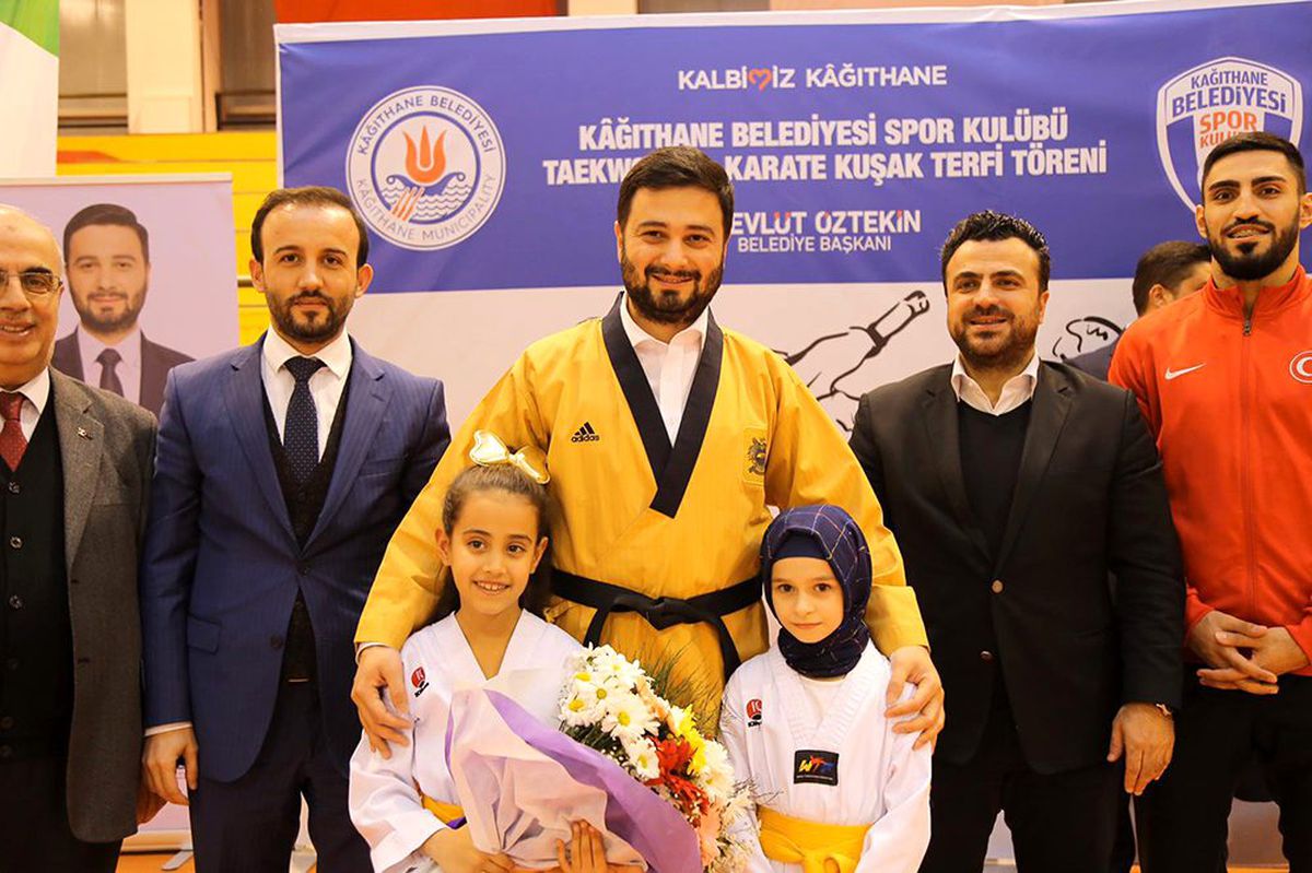 Kağıthane sporda kuşak atladı