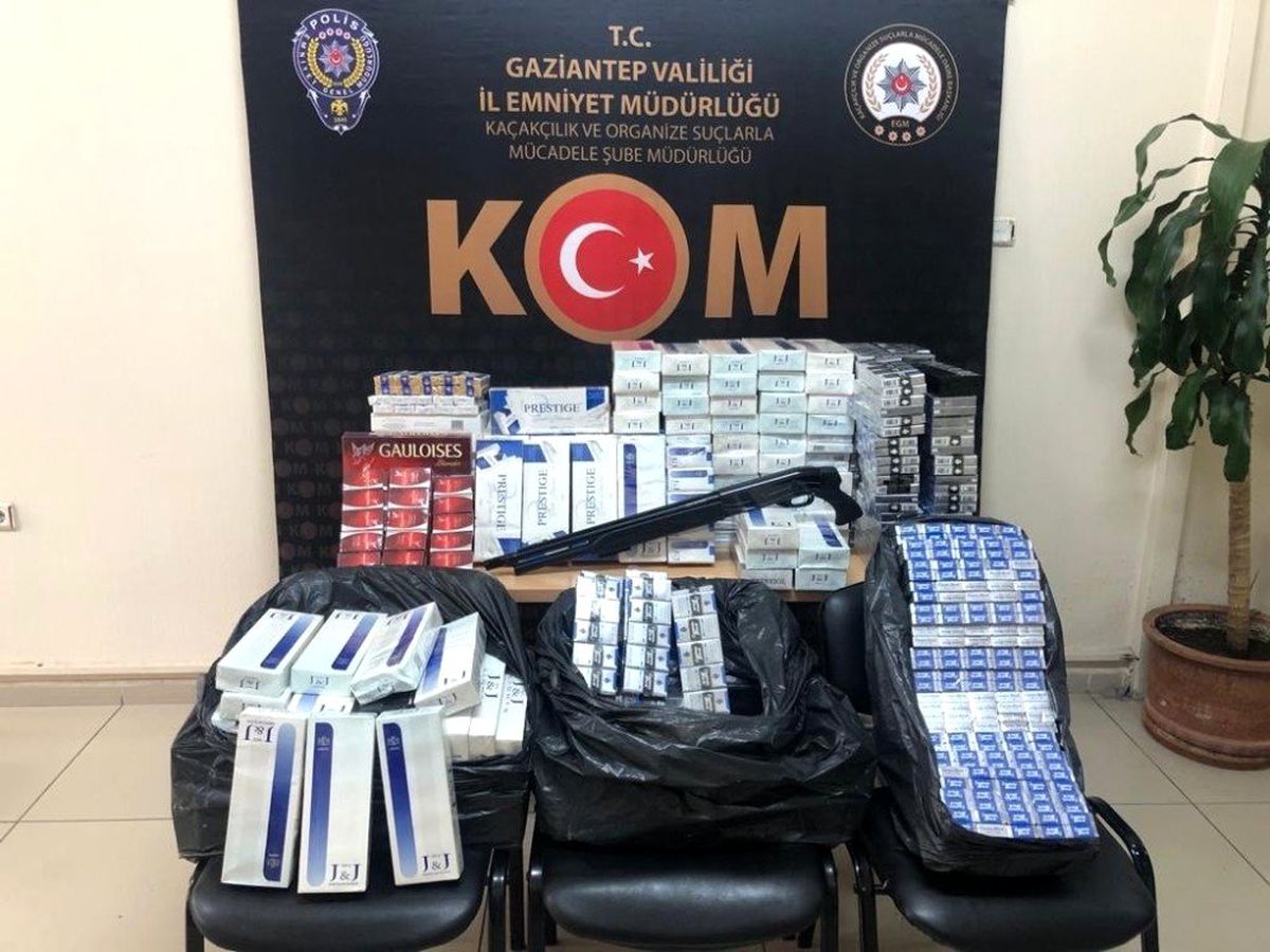 Kargoyla kaçak sigara sevkıyatına darbe