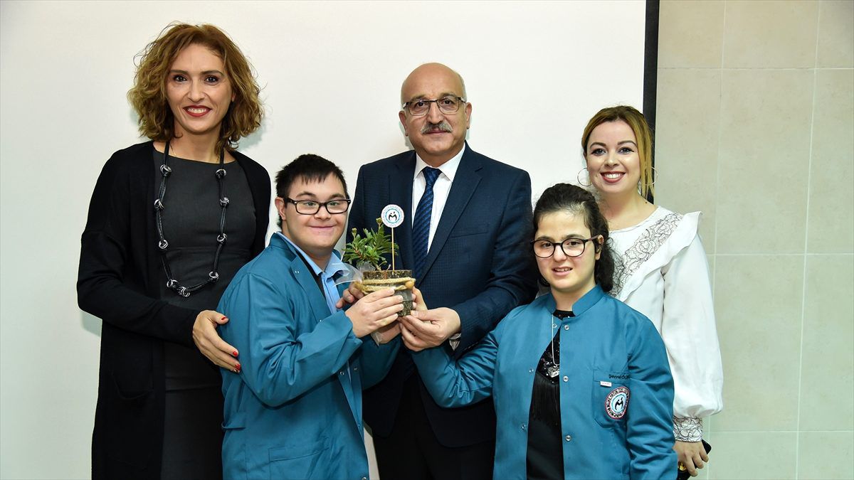 Konya\'da "Okullarımız Çiçek Açıyor" Projesi devam ediyor