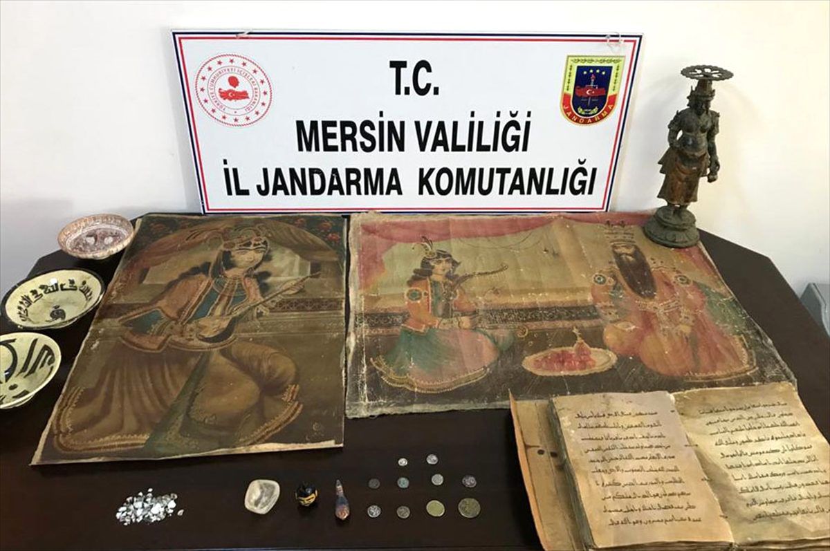 Mersin\'de tarihi eser operasyonunda 2 şüpheli gözaltına alındı