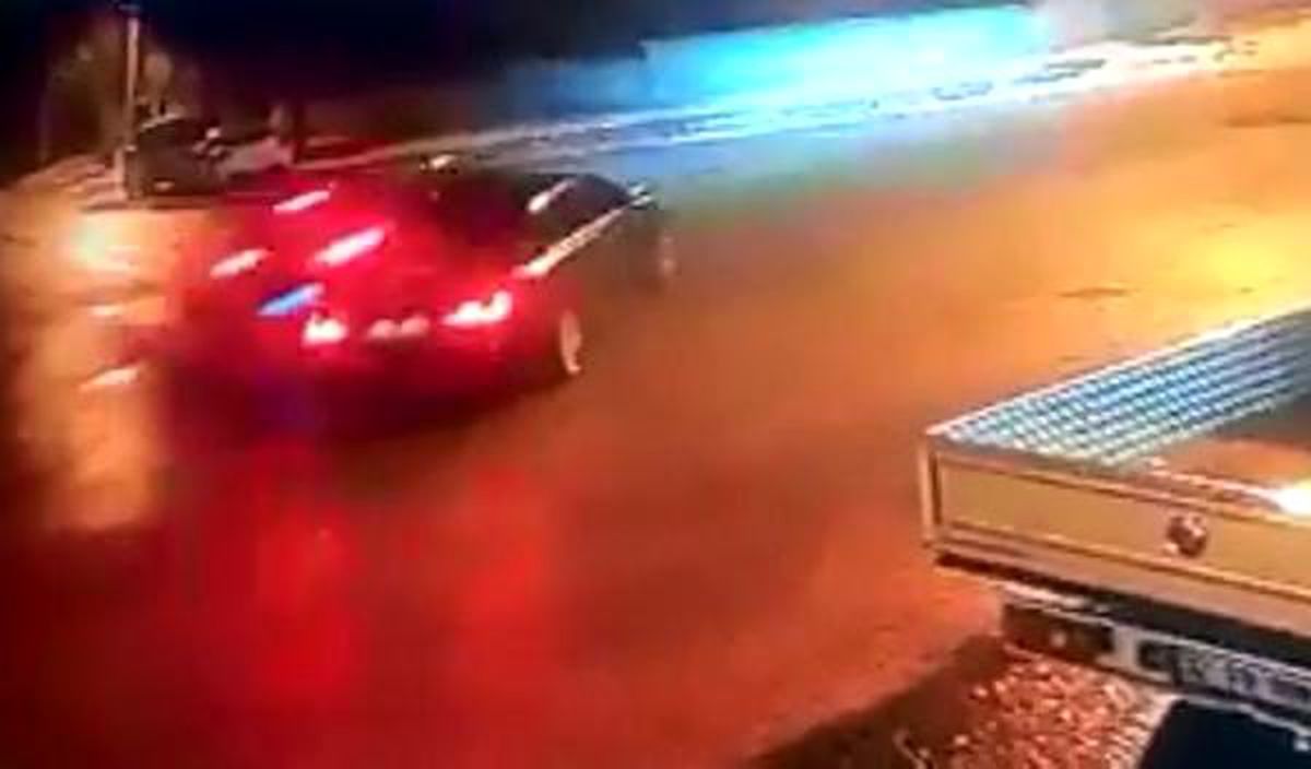 Önce otomobile sonra duvara çarparak durabildi