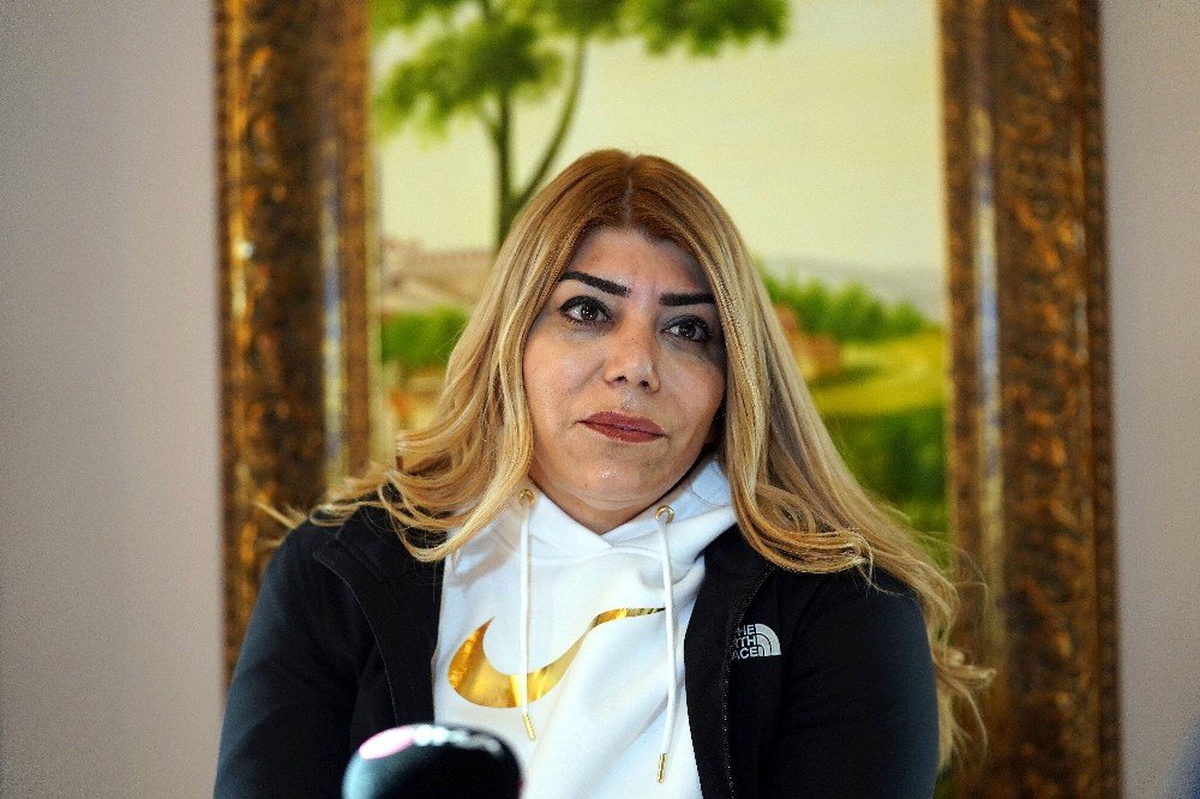 (Özel haber) Berna Gözbaşı: "Transferler kampa geldi, işlemler bitince açıklayacağız"