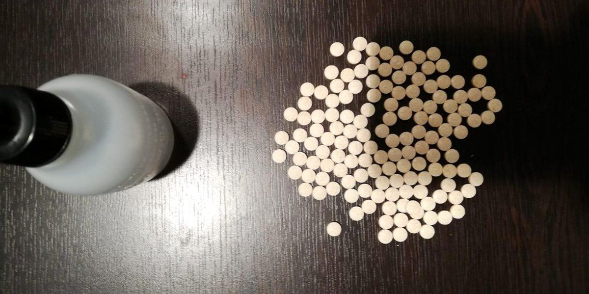 Taşın altından uyuşturucu çıktı