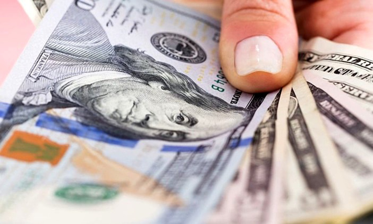 Trump\'ın açıklamaları sonrası dolar/TL 5,91\'e geriledi