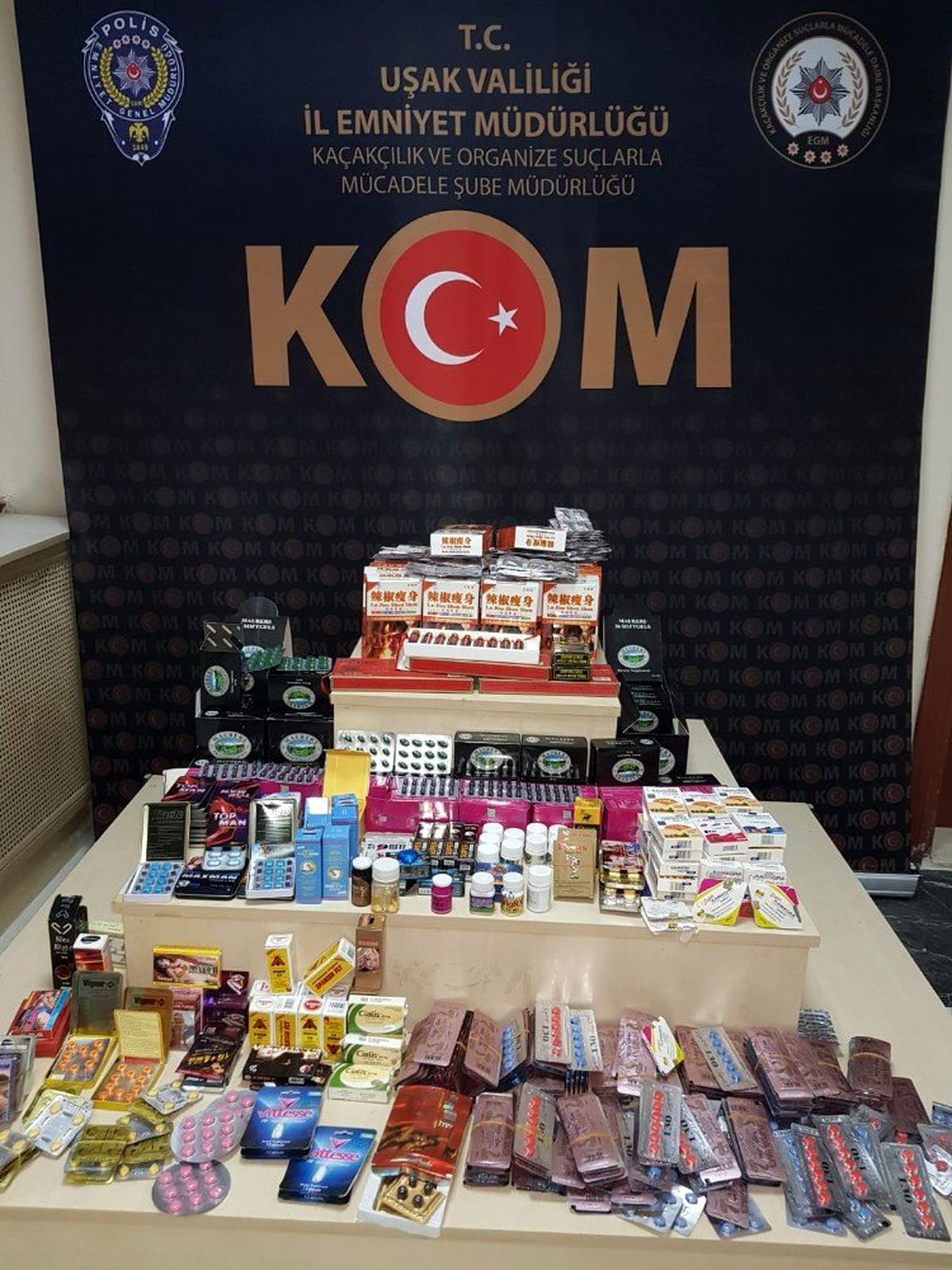 Uşak\'ta 4 bin 951 parça cinsel içerikli ürün ele geçirildi