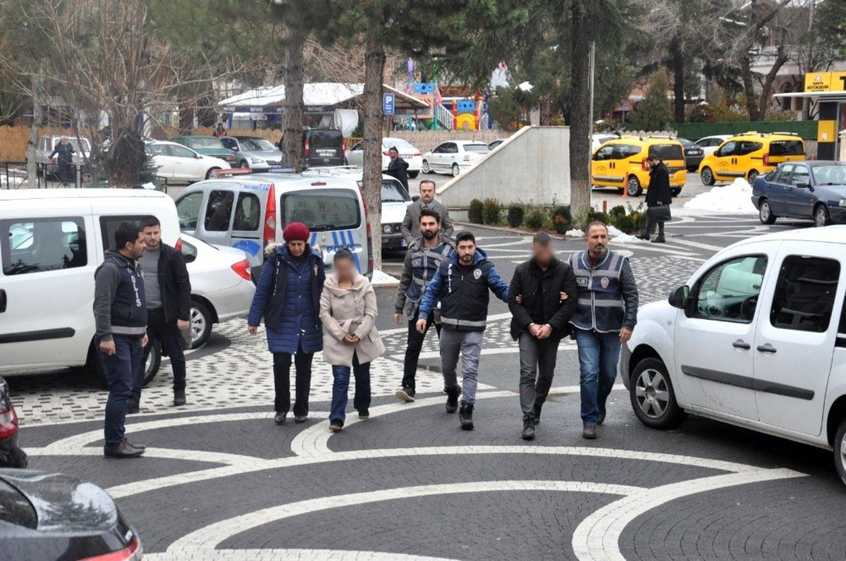 Akşehir\'de uyuşturucu operasyonu 8 gözaltı