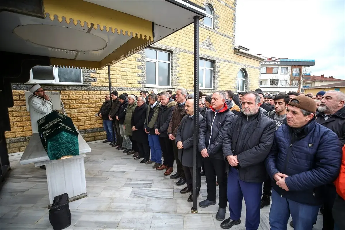 Alman polisinin kurşunuyla ölen Mehmet Bulğu\'nun cenazesi toprağa verildi