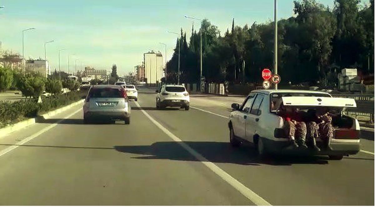 Antalya\'da 2 kadının bagajda ilginç yolculuğu
