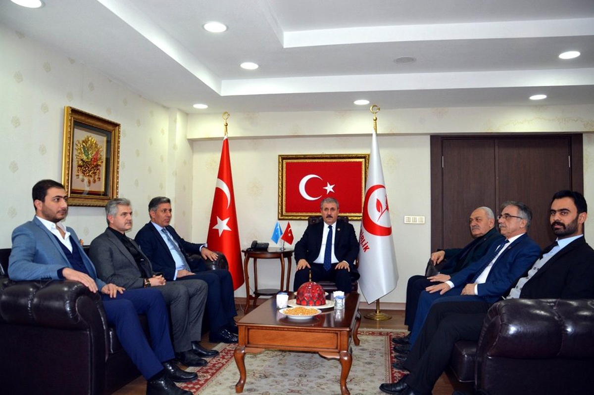 "Başta ABD ve İran olmak üzere yabancı güçlerin Irak\'tan elini ayağını çekmesini arzu ediyoruz"
