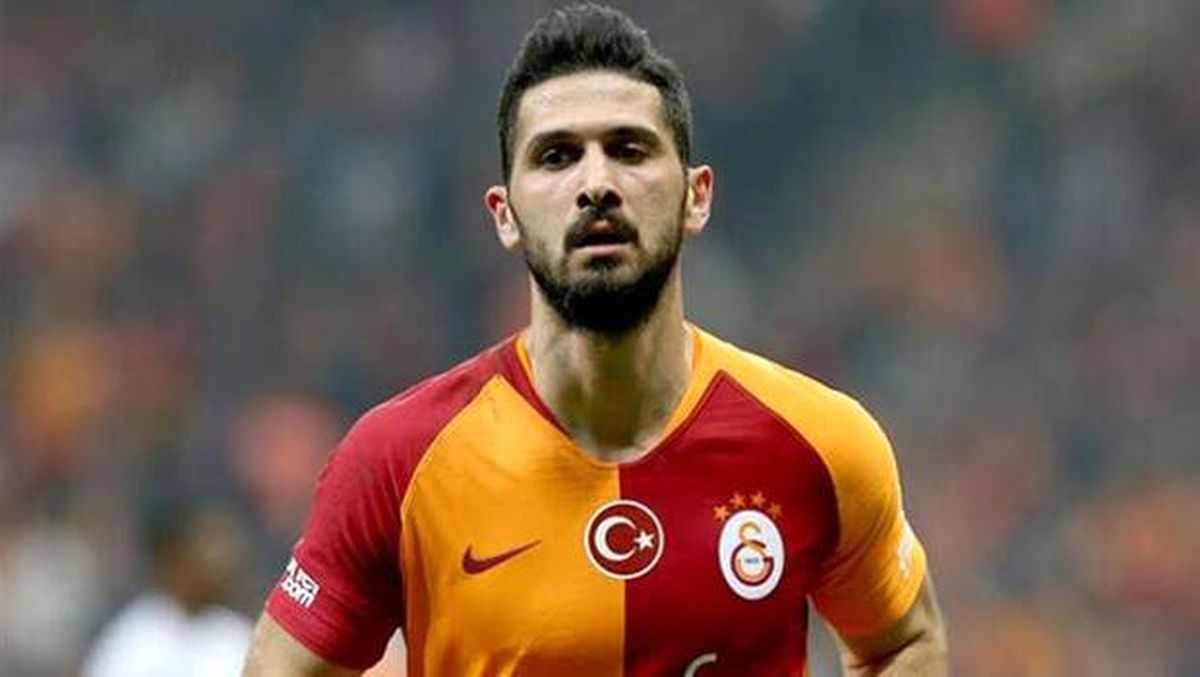 Galatasaray\'da son dakika! Emre Akbaba\'nın lisansı çıkartıldı