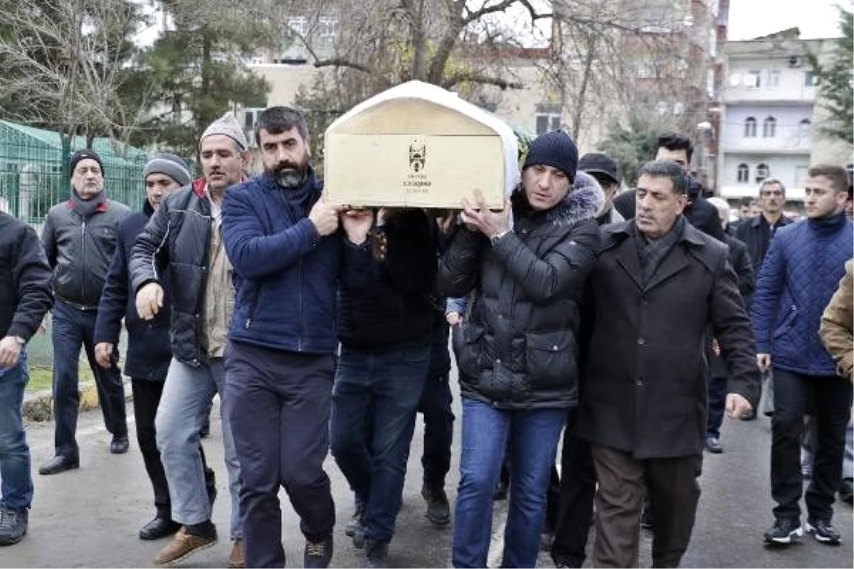 Gazeteci Aydemir\'in acı günü