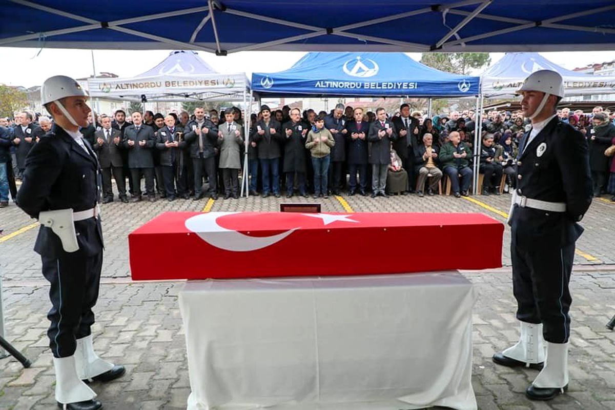 Hastalık sonucu ölen bekçi son yolculuğuna uğurlandı