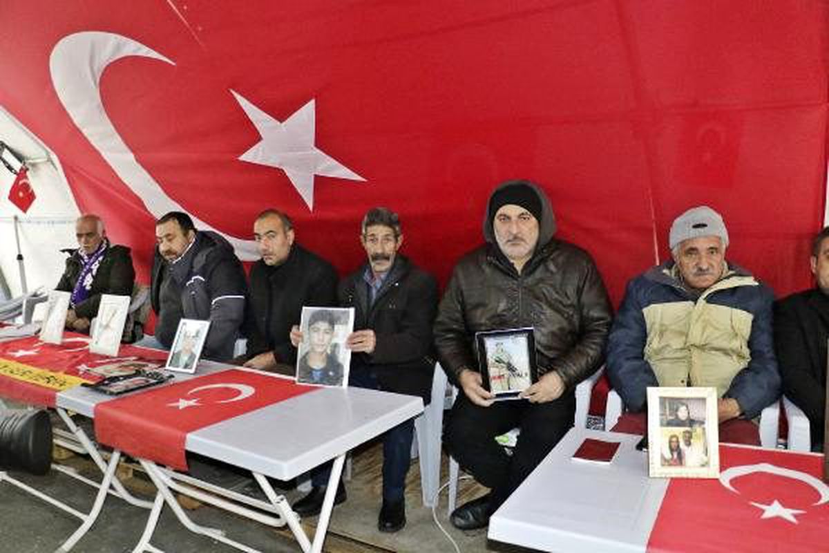 HDP önündeki eylemde 129\'uncu gün