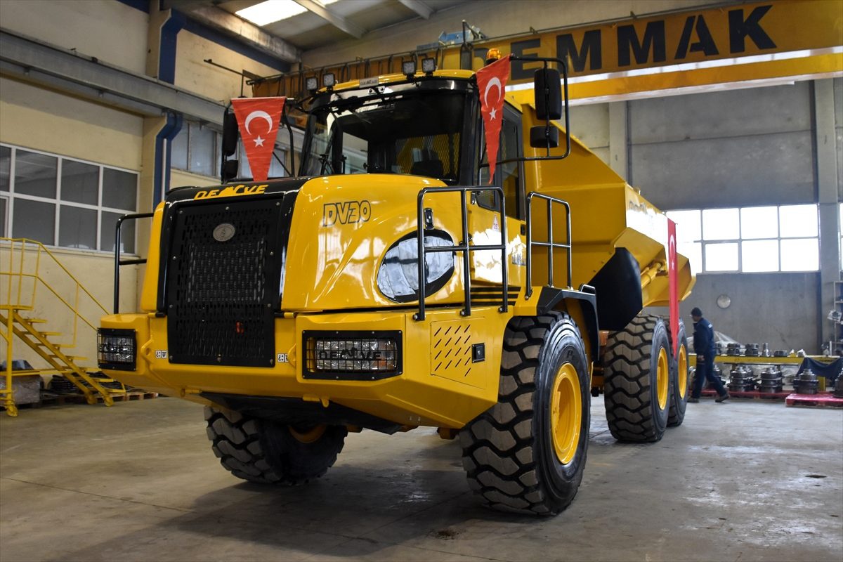 Kaya kamyonu "Deve" seri üretime hazırlanıyor