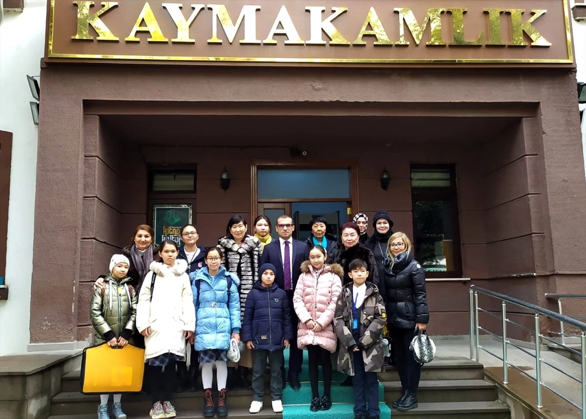 Kazakistanlı öğrenciler, Beypazarı\'nı gezdi