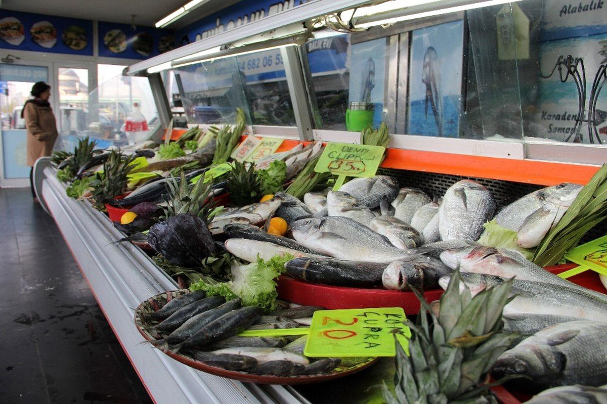 Kış aylarının vazgeçilmezi balık, kebabın tahtını sallıyor