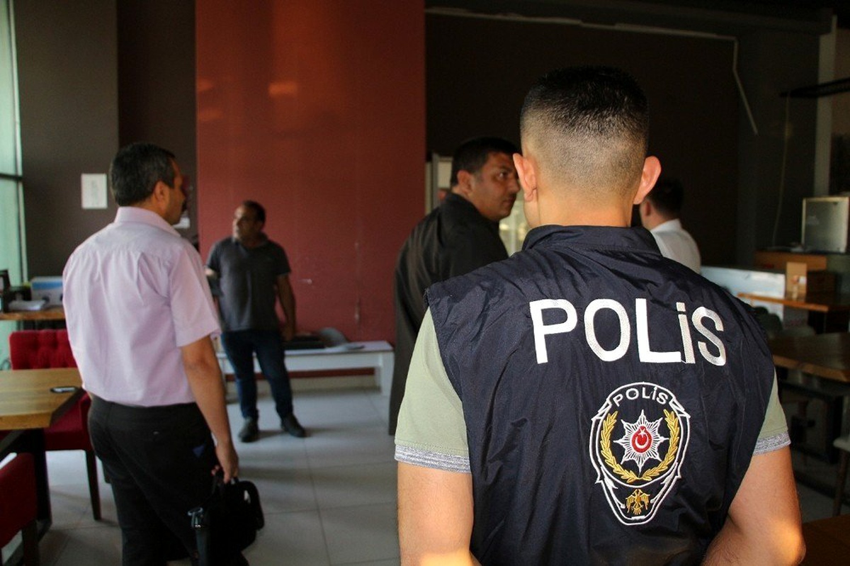 Manisa\'da sigara yasağına uymayanlara ceza yağdı