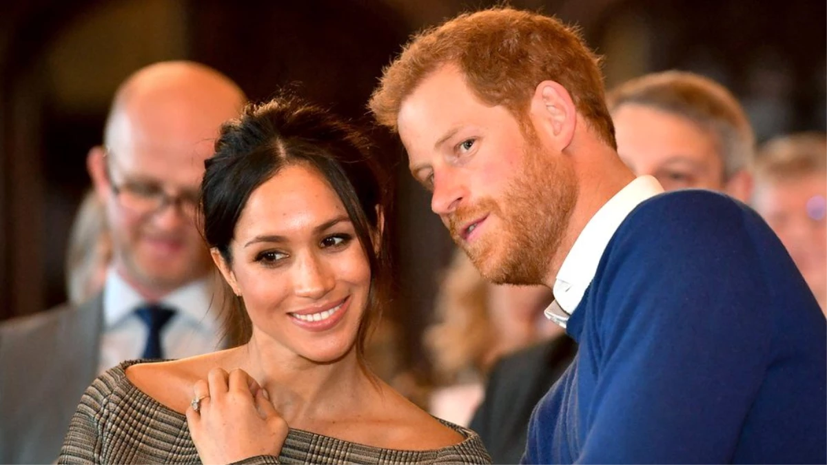 Meghan Markle ve Prens Harry\'nin kraliyet ailesindeki üst düzey görevlerinden çekilmesi İngiltere...