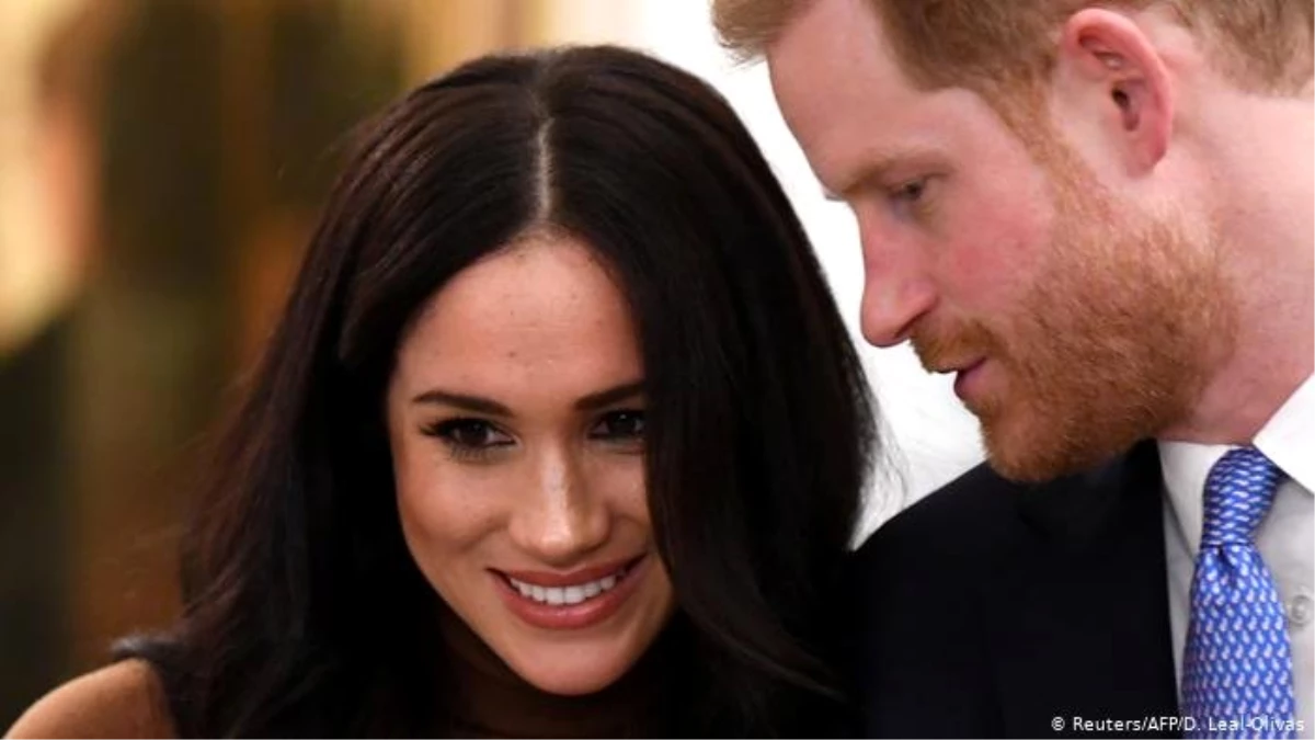 Prens Harry ve eşi Meghan kraliyet görevlerinden çekildi