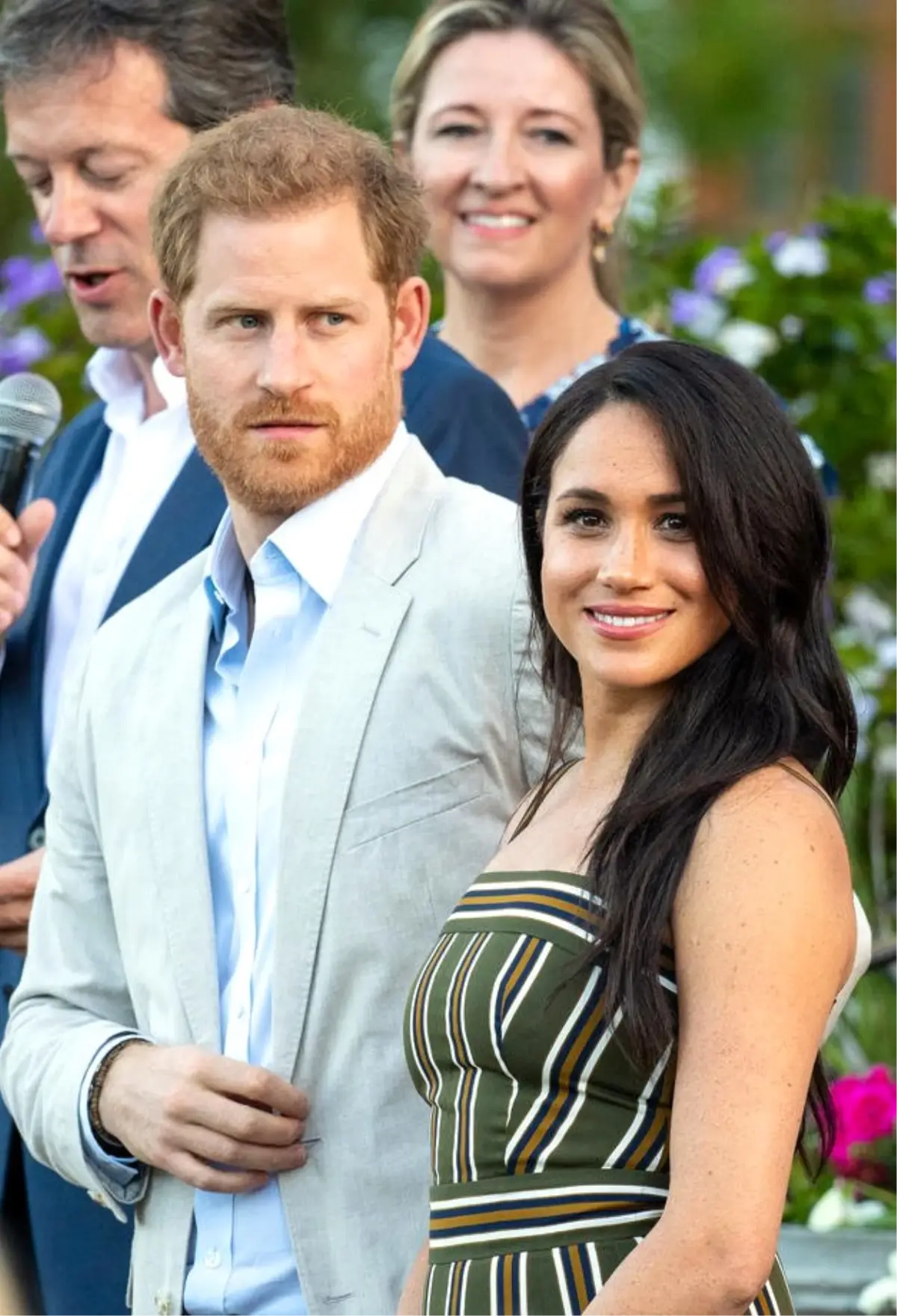 Prens Harry ve Meghan Markle Kraliyetten ayrılıyor