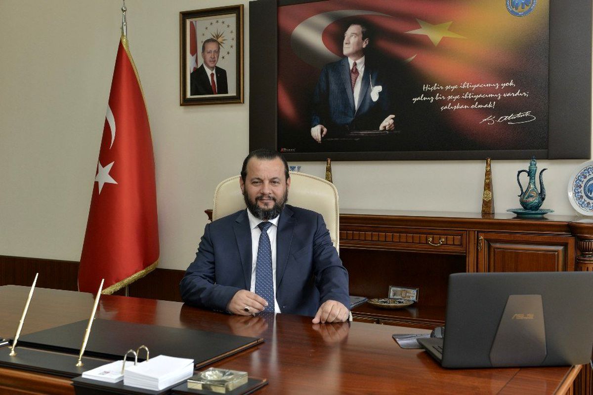 Rektör Akgül: "Gazeteciler son derece önemli bir mesleği icra ediyor"