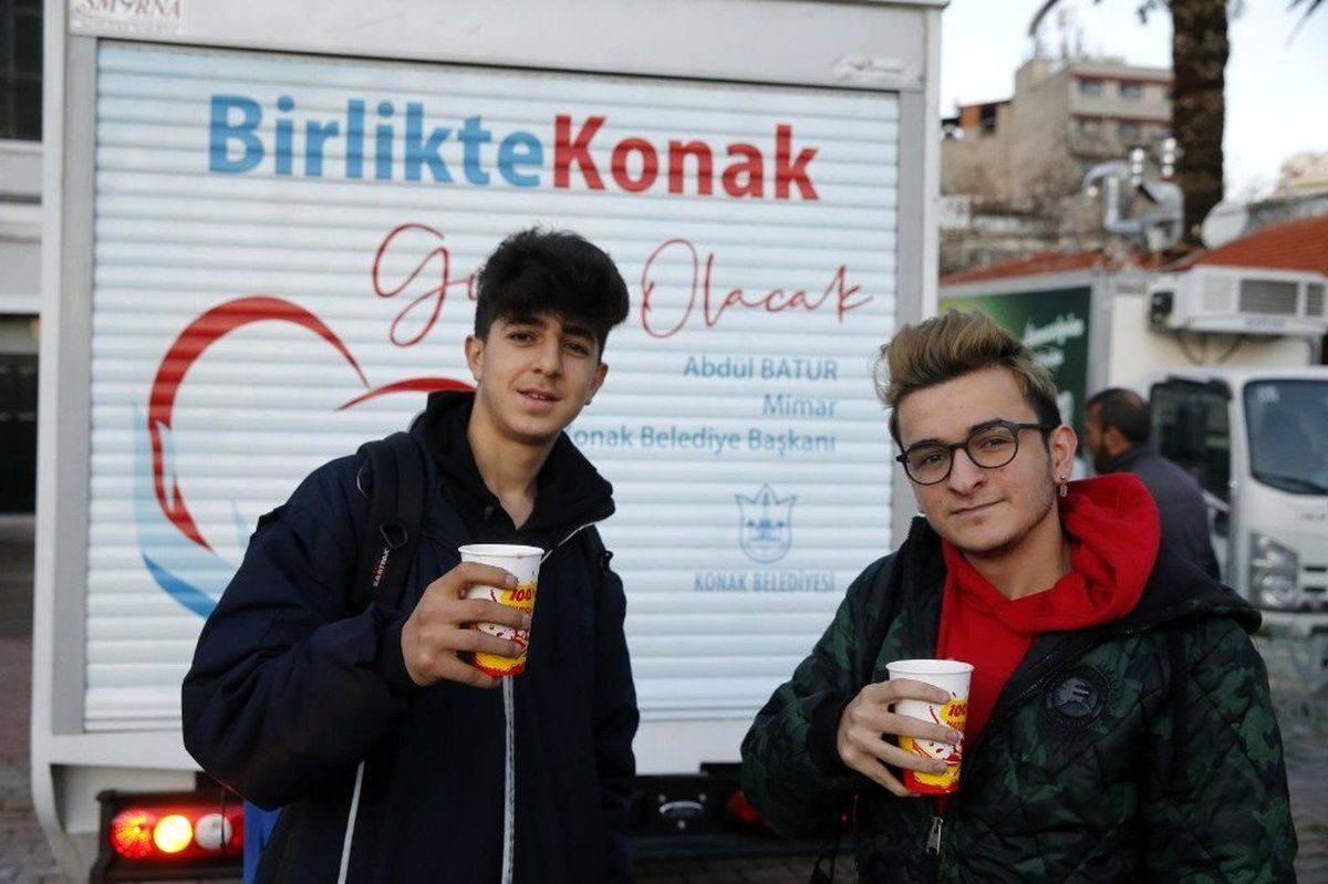 Sıcak çorbanız Konak\'tan