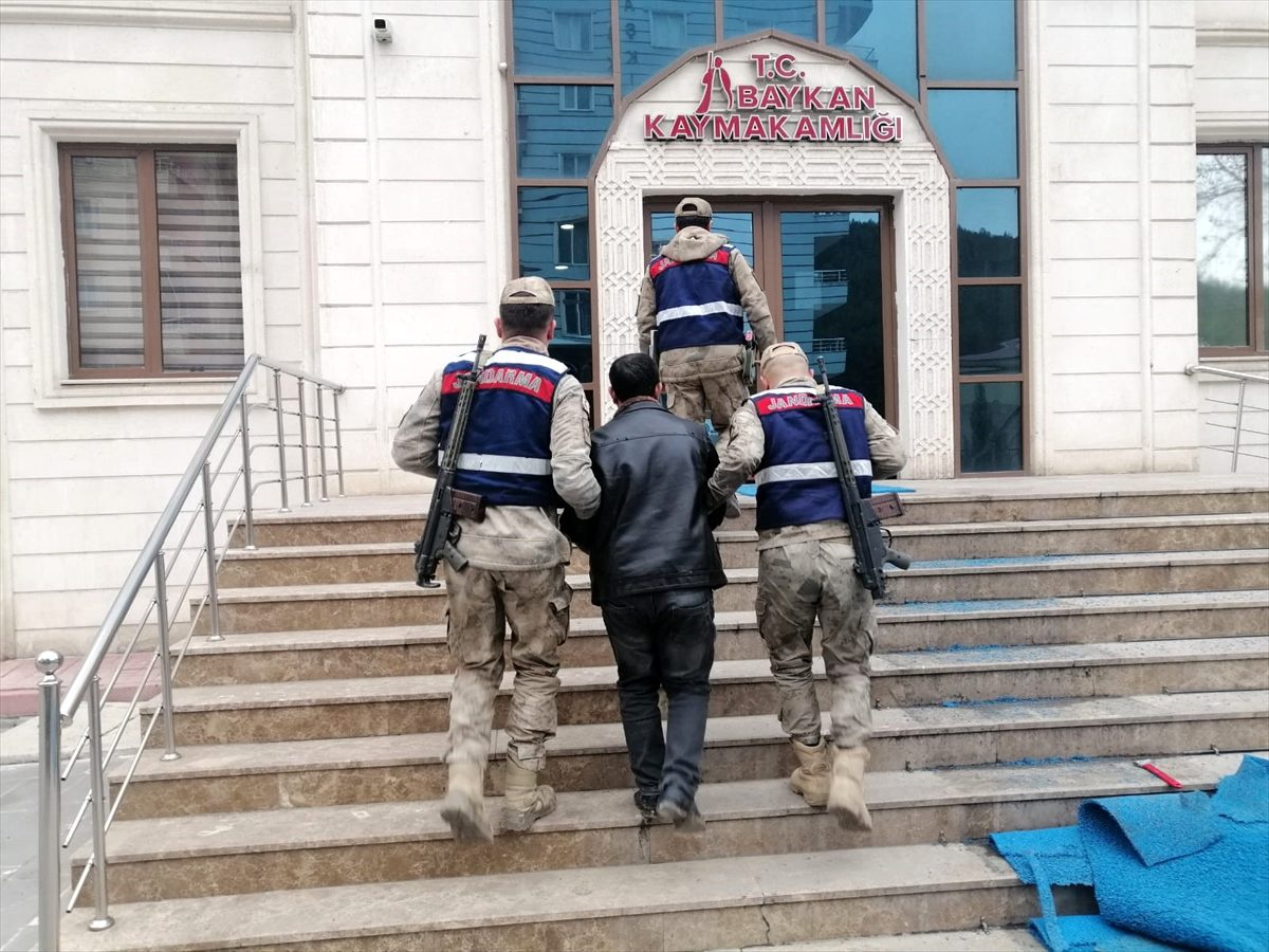 Siirt\'te 10 yıl hapis cezası bulunan firari hükümlü yakalandı