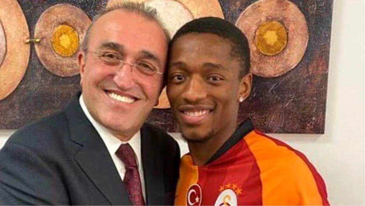 Jesse Sekidika, Galatasaray formasını giydi!