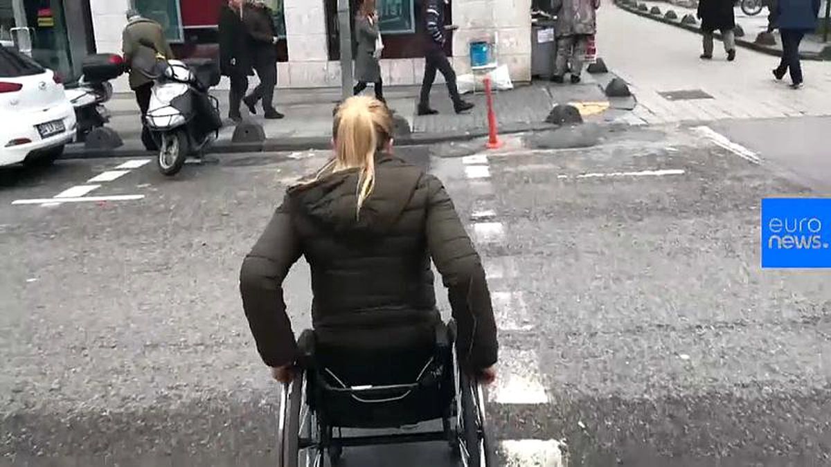 Türkiye\'de engelli bir vatandaşın yaşam savaşı: \'Asıl engel sizsiniz\'