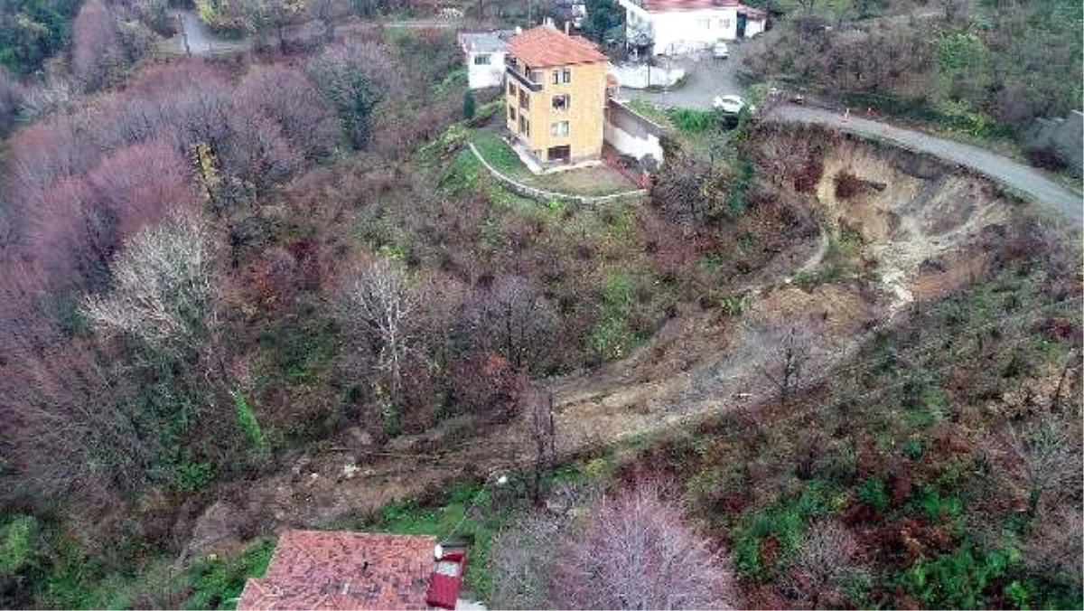 Zonguldak\'ta 3 evin boşaltıldığı heyelan bölgesinde inceleme sürüyor